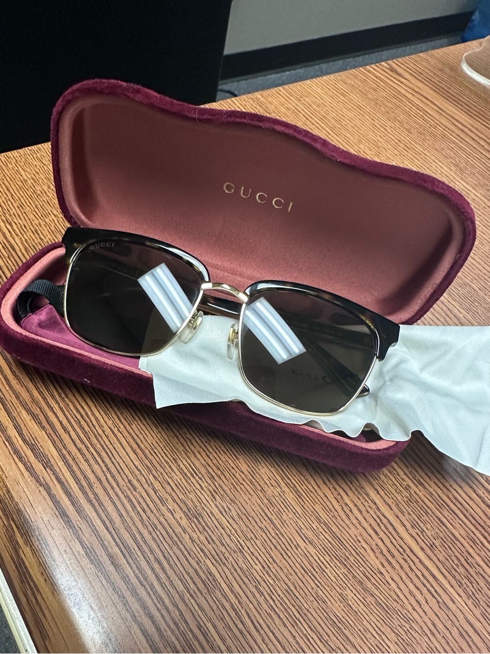 NEW Gucci Havana Wayfair Tortoise Sunglasses GG032s